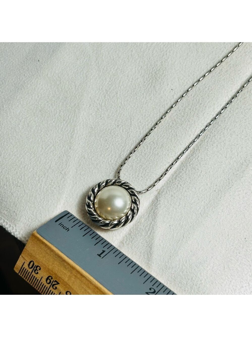 Brighton Magic Pearl Necklace Reversible Pendant Silver Plated Crystals 17" - Picture 13 of 14
